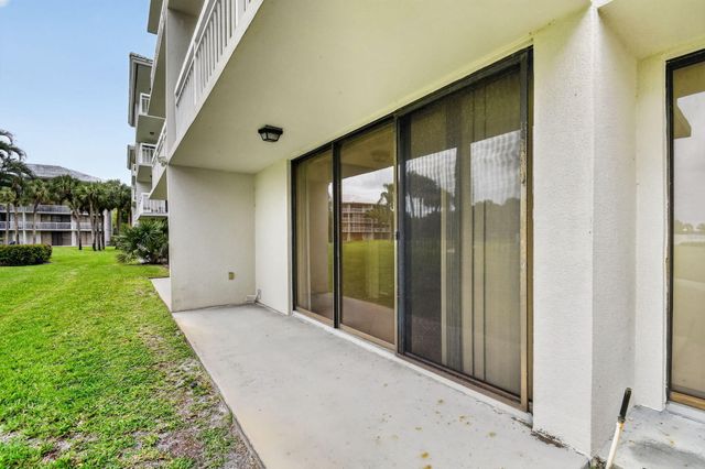 2461 Village Boulevard 101, West Palm Beach, FL 33409