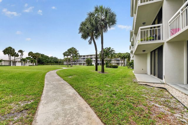 2461 Village Boulevard 101, West Palm Beach, FL 33409