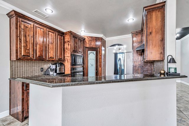 11332 W 23rd St, Odessa, TX 79763