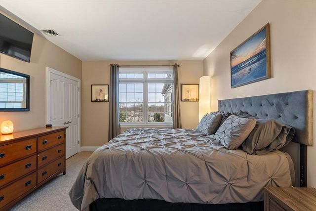 32 Rockway Ave 4C, Weymouth, MA 02188