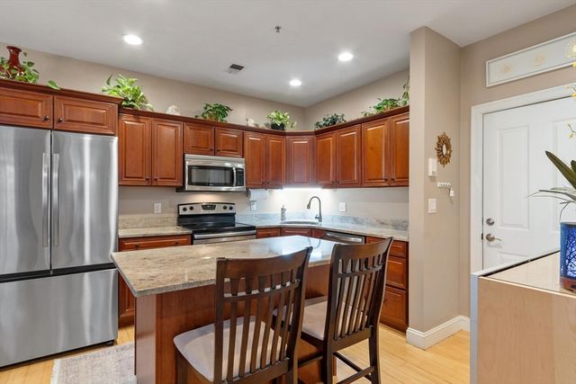 32 Rockway Ave 4C, Weymouth, MA 02188