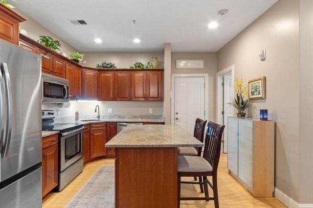 32 Rockway Ave 4C, Weymouth, MA 02188