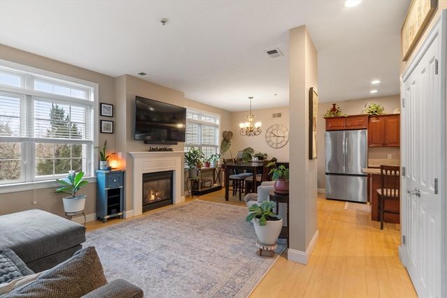 32 Rockway Ave 4C, Weymouth, MA 02188