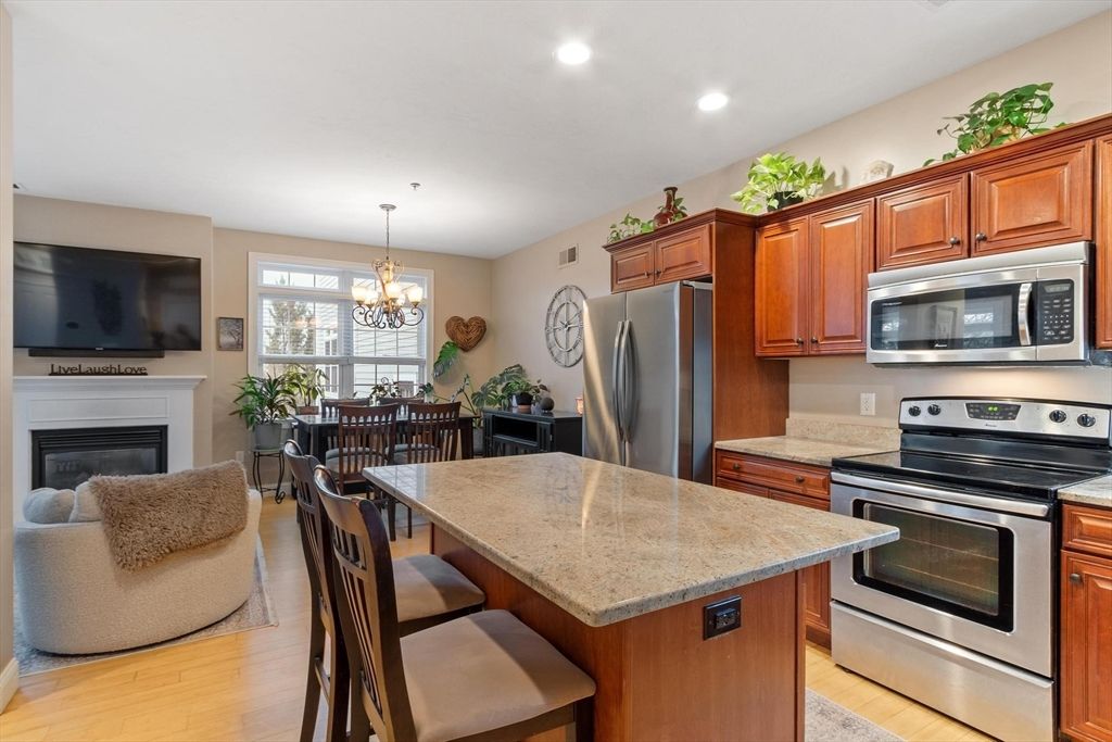 32 Rockway Ave 4C, Weymouth, MA 02188