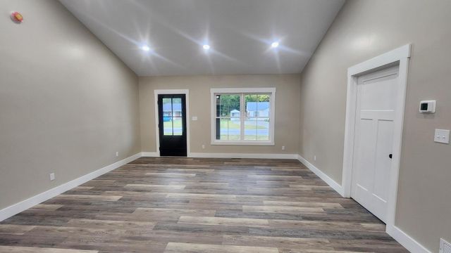 155 Airport Road, Junction City, KY 40440