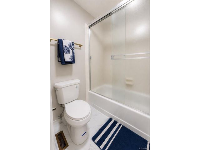 2058 S Balsam St, Lakewood, CO 80227
