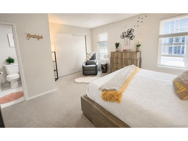 2058 S Balsam St, Lakewood, CO 80227