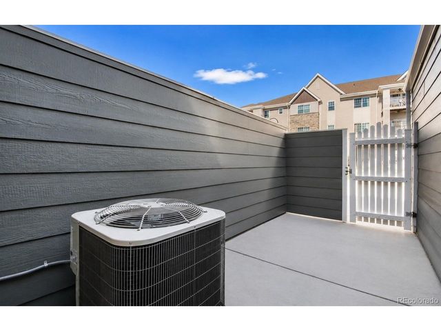 2058 S Balsam St, Lakewood, CO 80227
