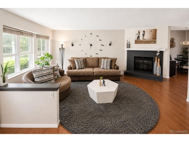 2058 S Balsam St, Lakewood, CO 80227