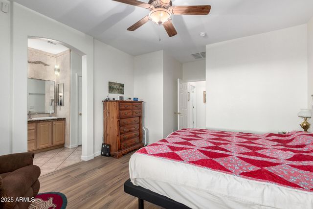 3211 E GLENEAGLE Drive, Chandler, AZ 85249