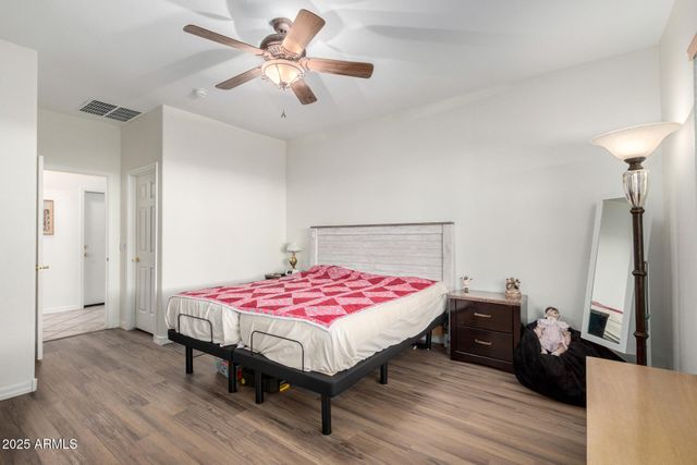 3211 E GLENEAGLE Drive, Chandler, AZ 85249