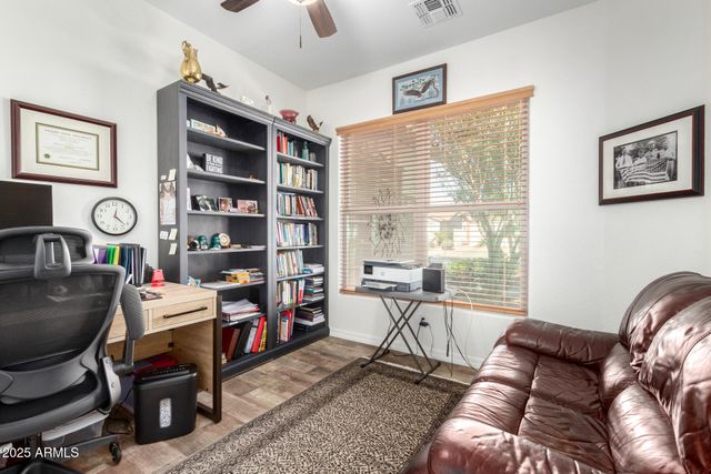 3211 E GLENEAGLE Drive, Chandler, AZ 85249