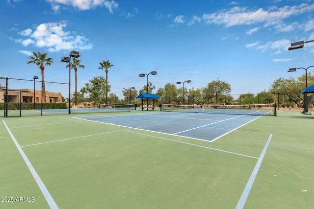 3211 E GLENEAGLE Drive, Chandler, AZ 85249