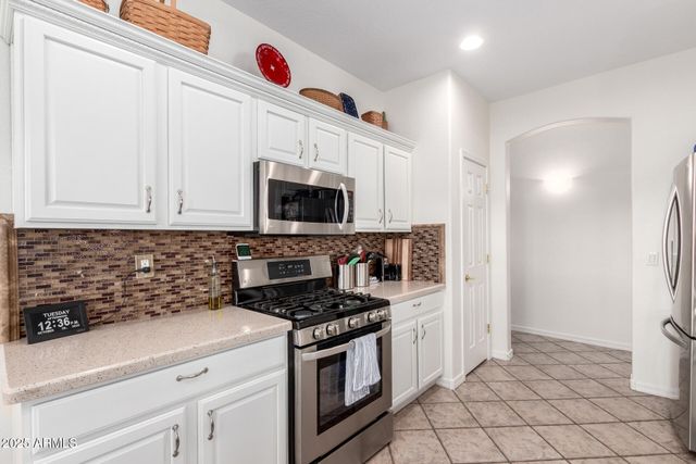 3211 E GLENEAGLE Drive, Chandler, AZ 85249