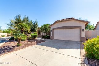 3211 E GLENEAGLE Drive, Chandler, AZ 85249