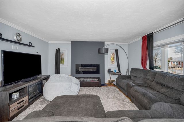 53 Westminster Ave, Haverhill, MA 01830