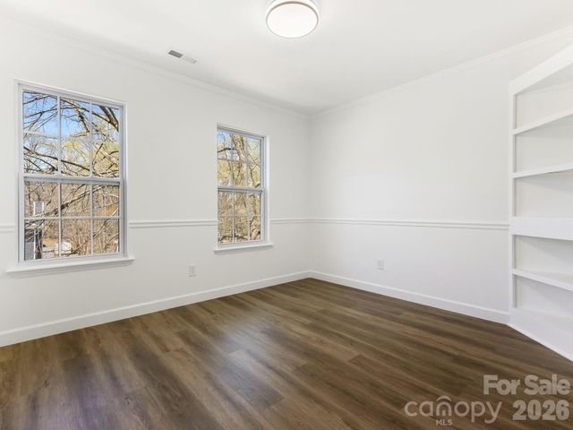 6223 Whitewater Drive, Charlotte, NC 28214