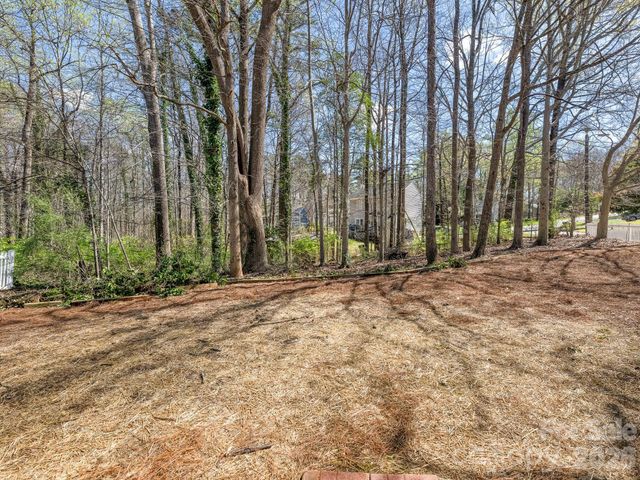 6223 Whitewater Drive, Charlotte, NC 28214