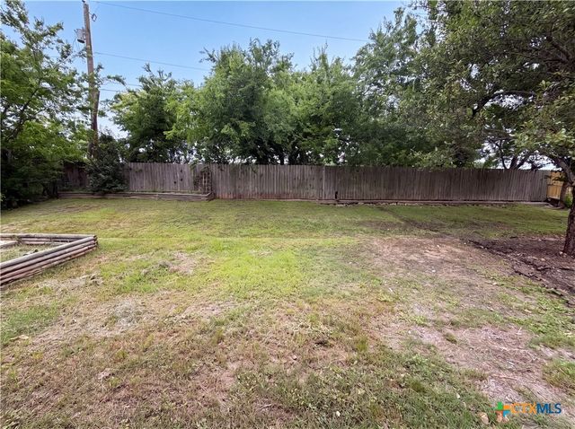 912 Hackberry Street, Copperas Cove, TX 76522