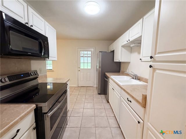 912 Hackberry Street, Copperas Cove, TX 76522