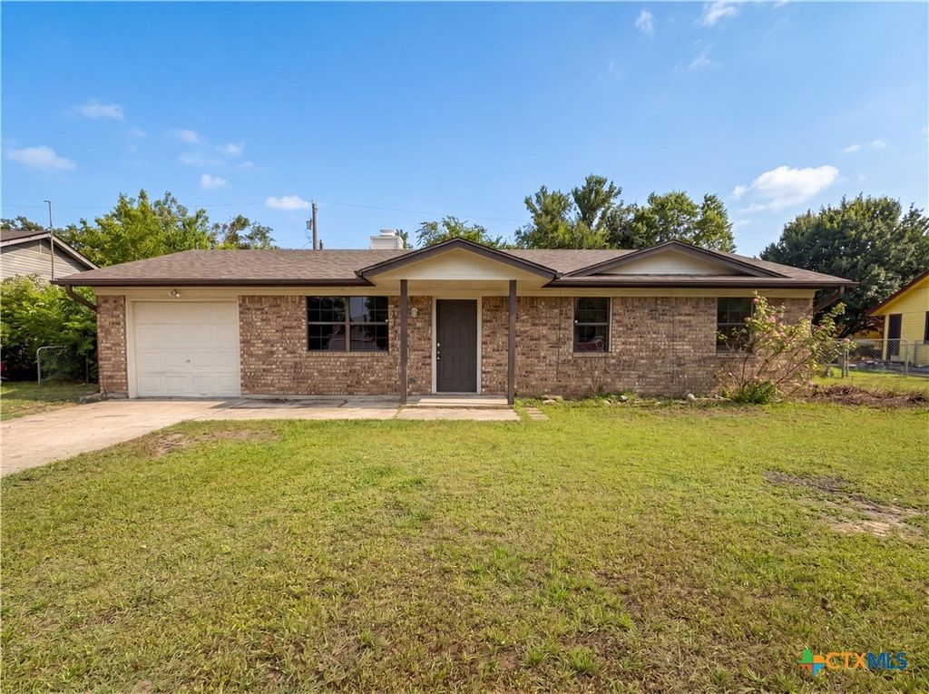 912 Hackberry Street, Copperas Cove, TX 76522