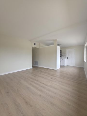 5536 PURDY Lane, West Palm Beach, FL 33415