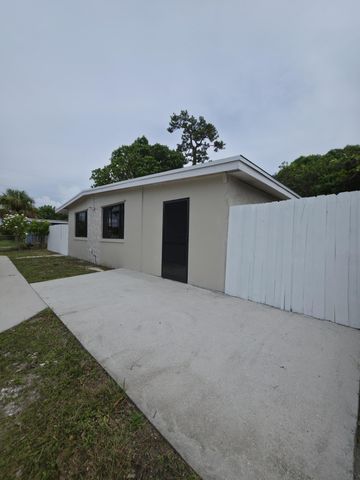 5536 PURDY Lane, West Palm Beach, FL 33415