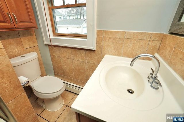 81 Berkeley Avenue, Bloomfield, NJ 07003