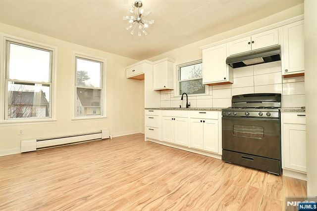 81 Berkeley Avenue, Bloomfield, NJ 07003