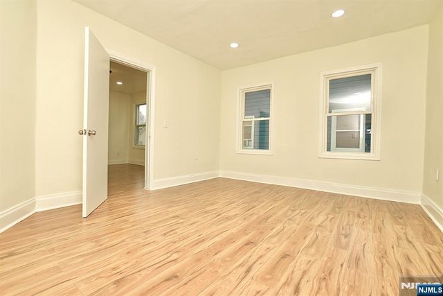 81 Berkeley Avenue, Bloomfield, NJ 07003