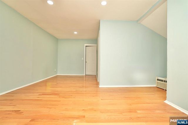 81 Berkeley Avenue, Bloomfield, NJ 07003