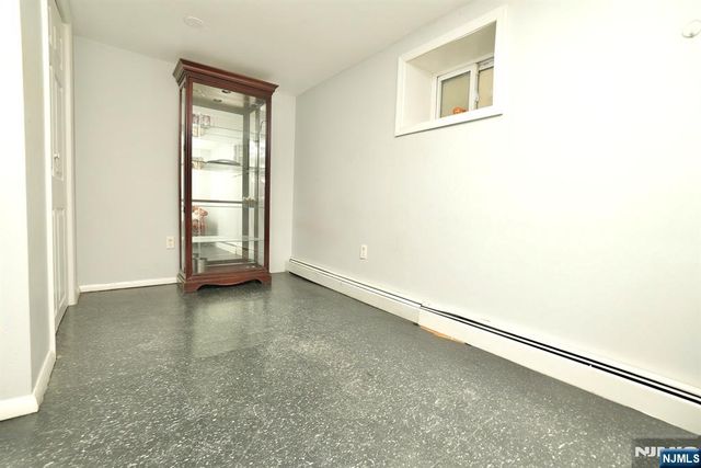 81 Berkeley Avenue, Bloomfield, NJ 07003