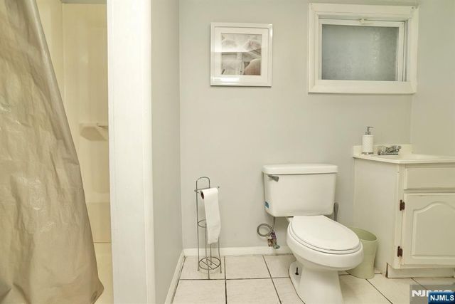 81 Berkeley Avenue, Bloomfield, NJ 07003