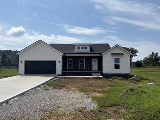 191 Dairy Barn Rd, Sparta, TN 38583