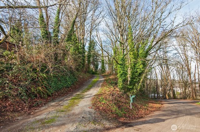 47 xx Mount View Drive S, Seattle, WA 98108