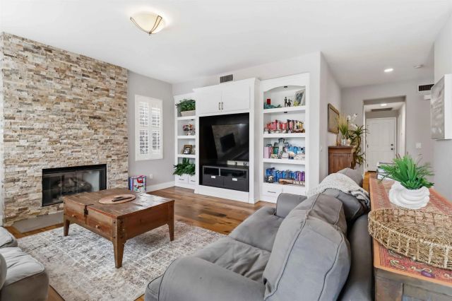 11325 Ravensthorpe Way, San Diego, CA 92131