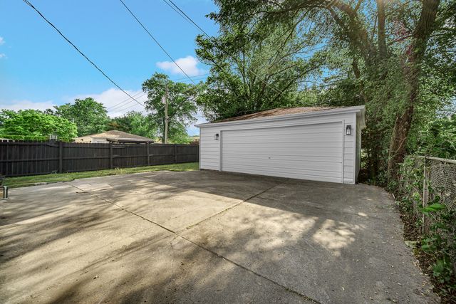 548 Leamington Avenue, Wilmette, IL 60091