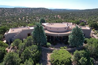 108 Vuelta Maria, Santa Fe, NM 87506
