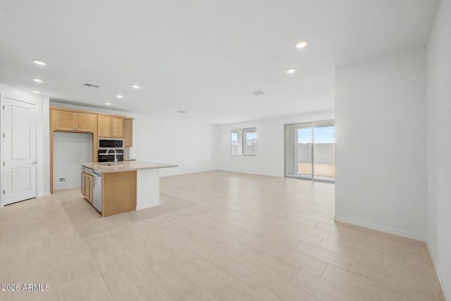 19416 W LOMA Lane, Waddell, AZ 85355