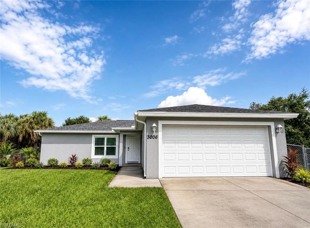 3006 Base CT, LABELLE, FL 33935 — exterior