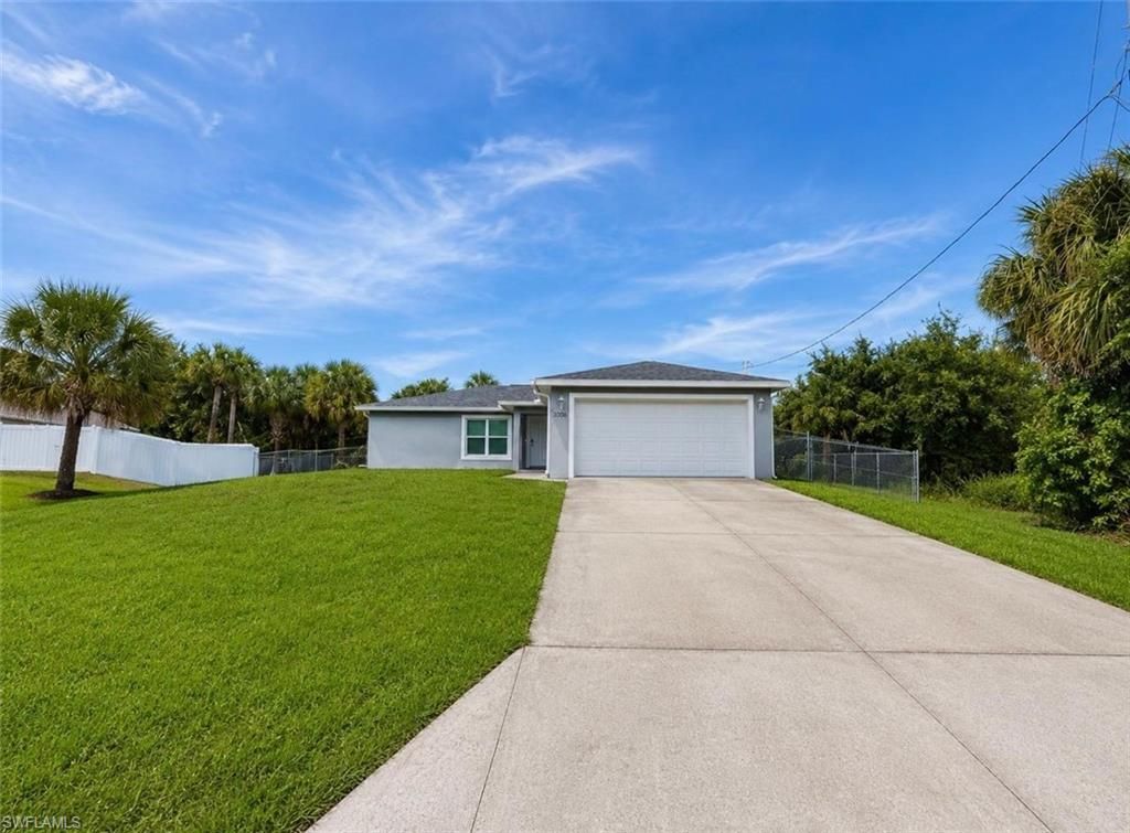3006 Base CT, LABELLE, FL 33935 — photo 2