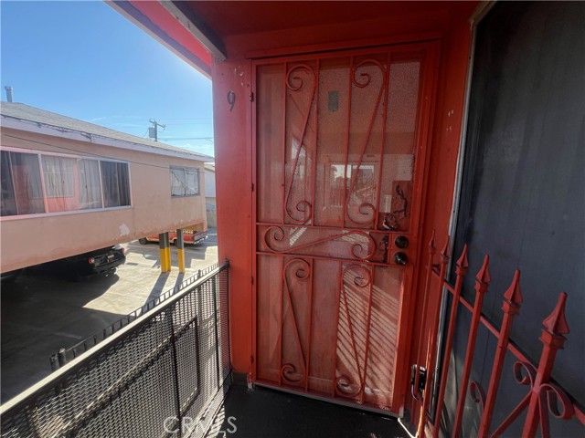 620 W 82nd Street 9, Los Angeles, CA 90044