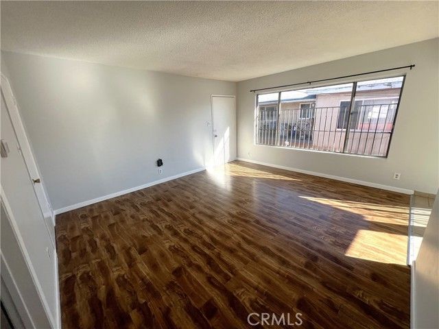 620 W 82nd Street 9, Los Angeles, CA 90044