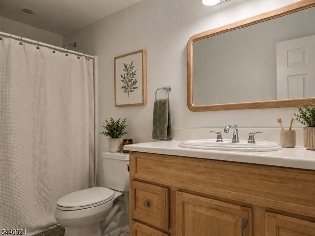3 Thomas Dr, Independence Twp., NJ 07840