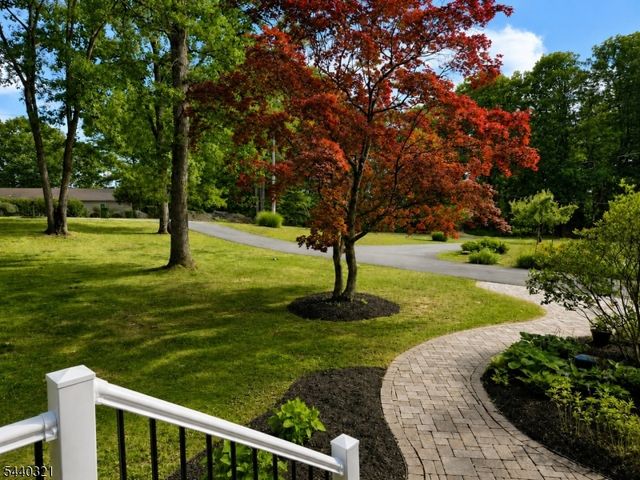 3 Thomas Dr, Independence Twp., NJ 07840