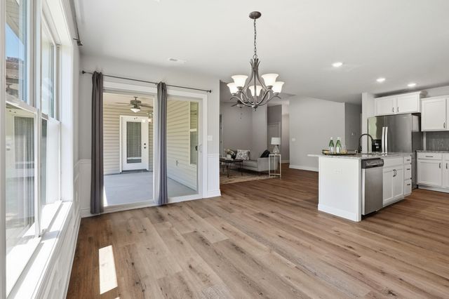 306 CORCORAN DR, Columbia, MO 65202