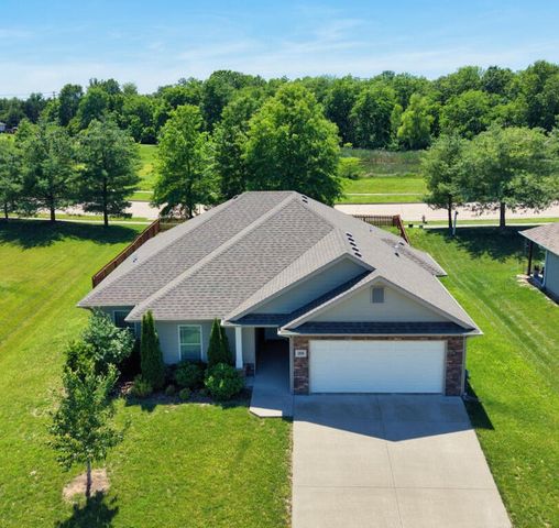 306 CORCORAN DR, Columbia, MO 65202