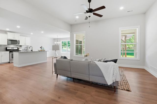 306 CORCORAN DR, Columbia, MO 65202