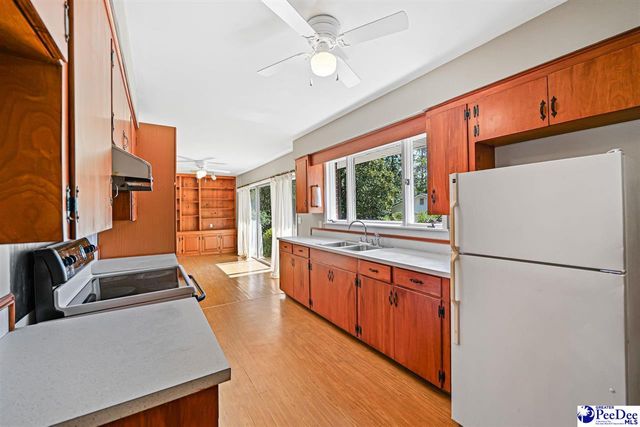 208 Cashua Ferry Rd, Darlington, SC 29532