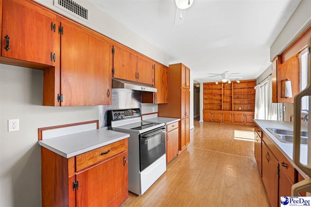 208 Cashua Ferry Rd, Darlington, SC 29532